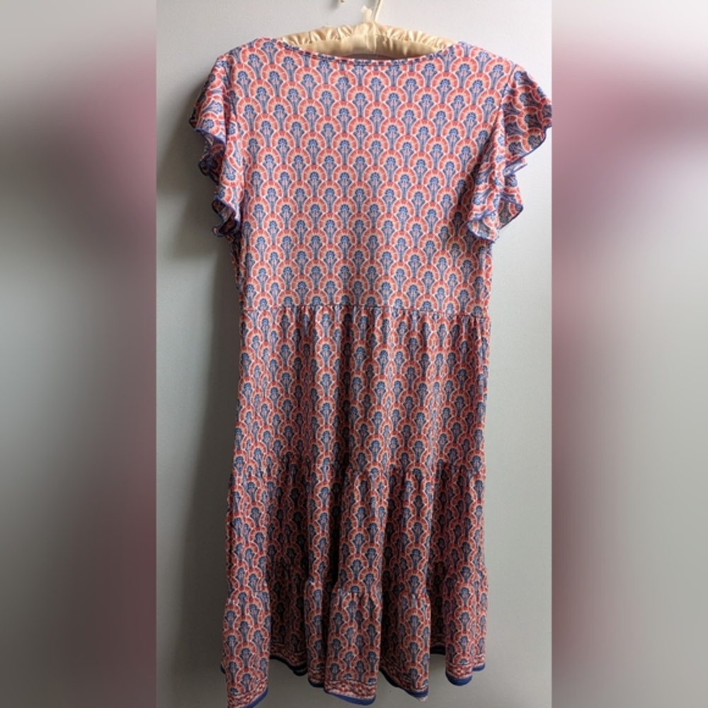 EUC.....Max Studio Flutter Sleeved Tiered Dress Size M - Picture 2 of 8